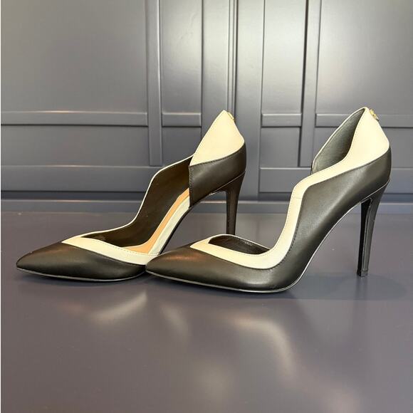 Guess Black White Two Tone Pumps 9M | Pointed Toe Heels Quiet Luxury Classic - Picture 1 of 6
